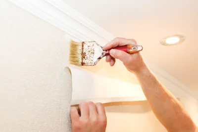 Pose de papier peint à Estrée — revêtements muraux et toiles de verre